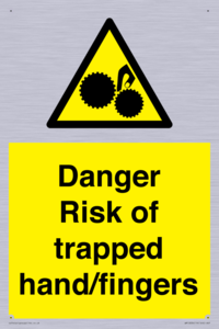 Danger Risk of trapped hand/fingers